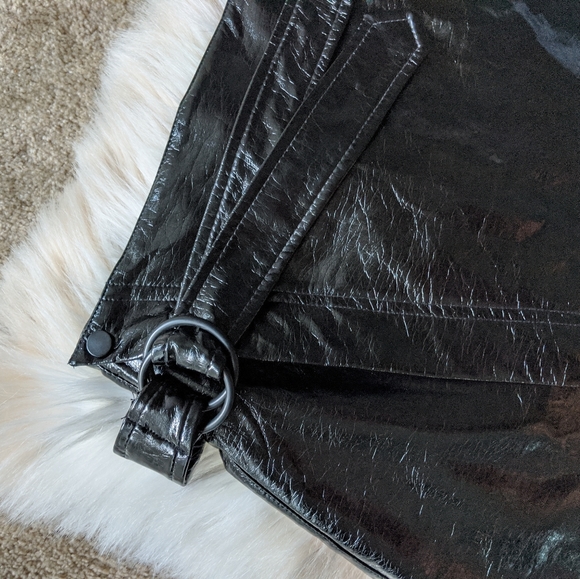 NWT NA-KD Belted Faux Patent Skirt - Picture 5 of 6